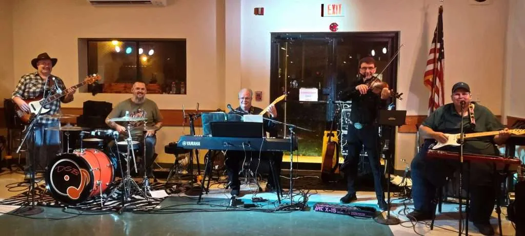 Sunday Dance: Dean Goble Band