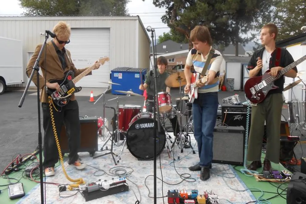 Thee Rat Catchers