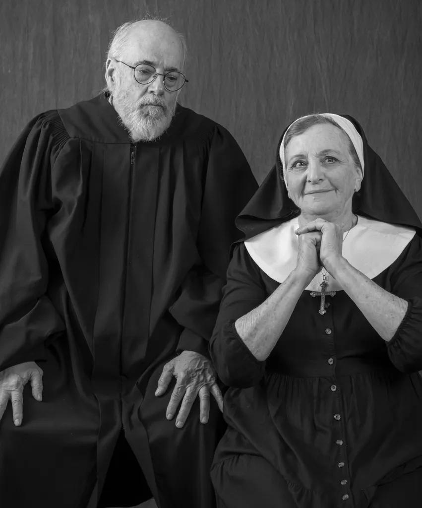 Theater Voices – HANDY DANDY