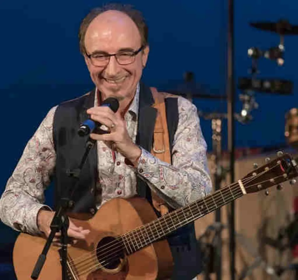 Paul Guzzone – Salon Stage