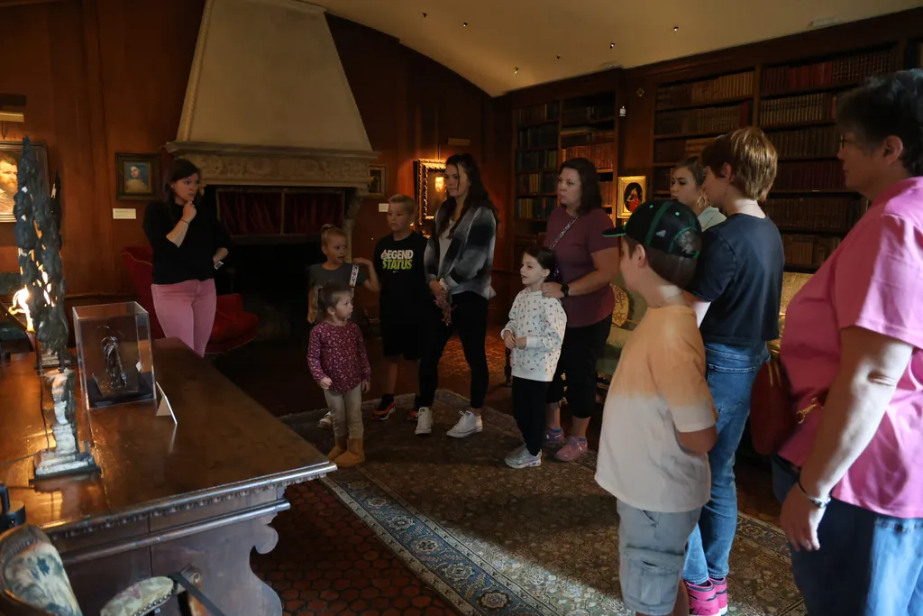 Guided Museum Tours