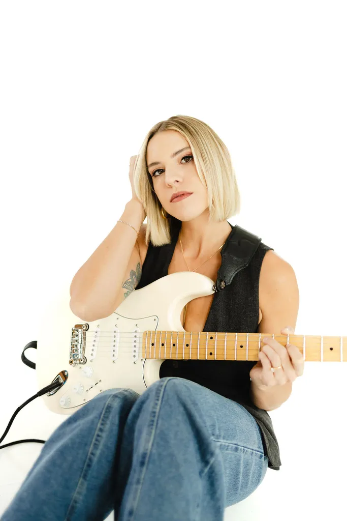 Angie Petty (solo)