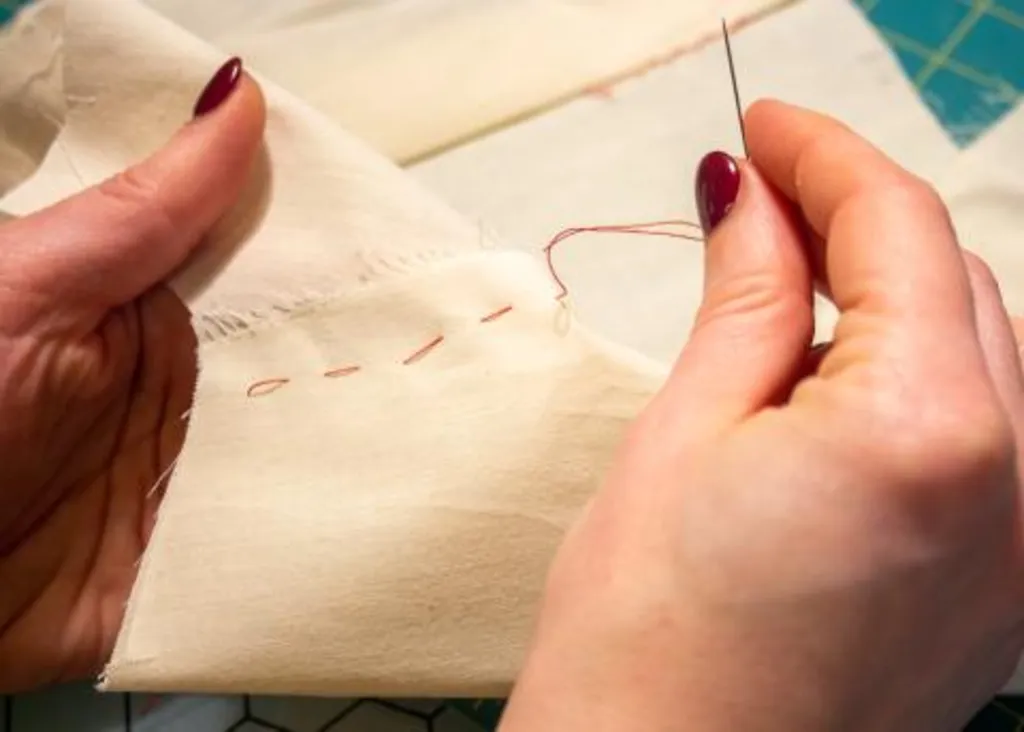 Hand Sewing Circle