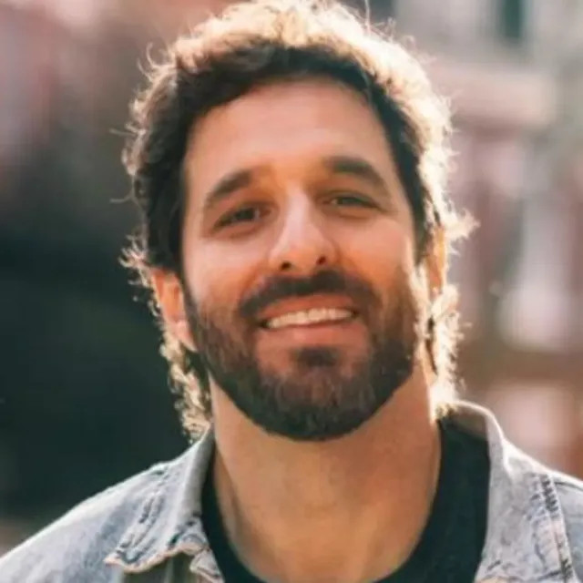 Rafi Bastos