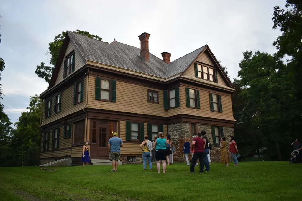 Historic Huguenot Street